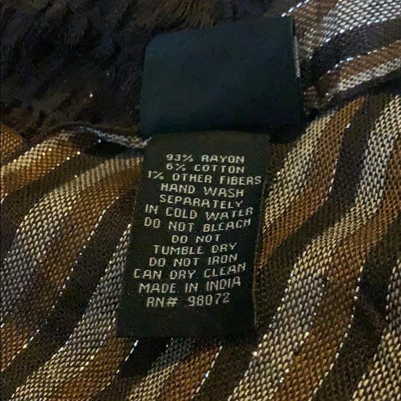 Cejon Chocolate Ruffle Scarf - Picture 7 of 8